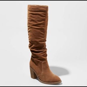 NWT Knee High Scrunch Boots